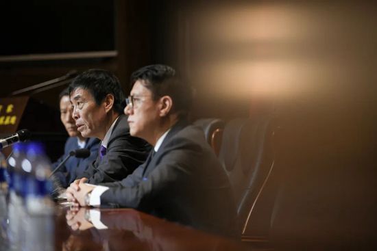 亚洲综合激情另类图片专区
