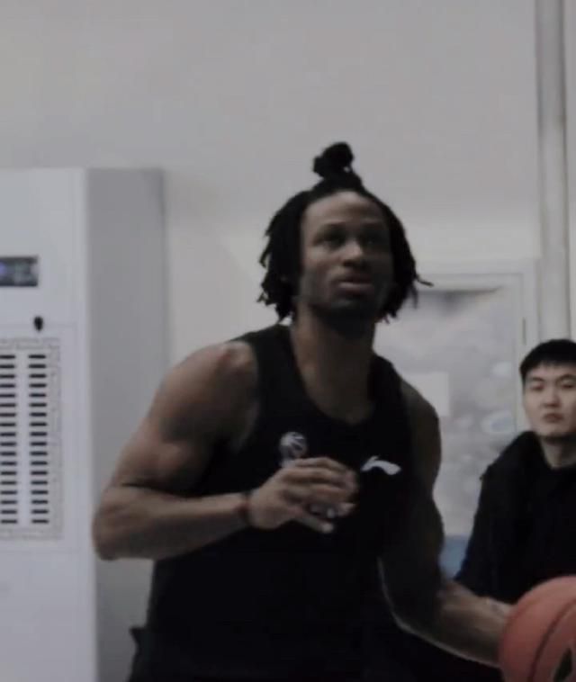 欧美三区免费完整视频在线观看